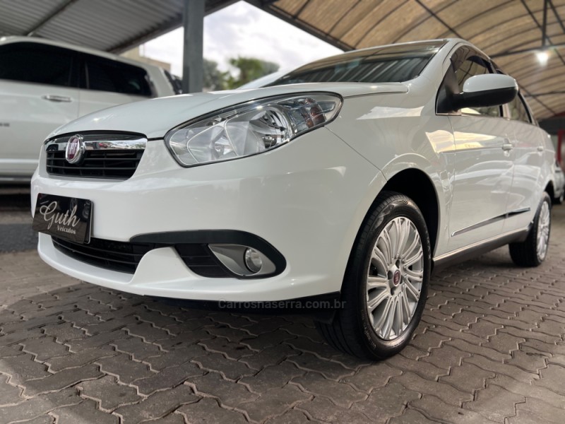 GRAND SIENA 1.6 MPI ESSENCE 16V FLEX 4P MANUAL - 2016 - BOM PRINCíPIO