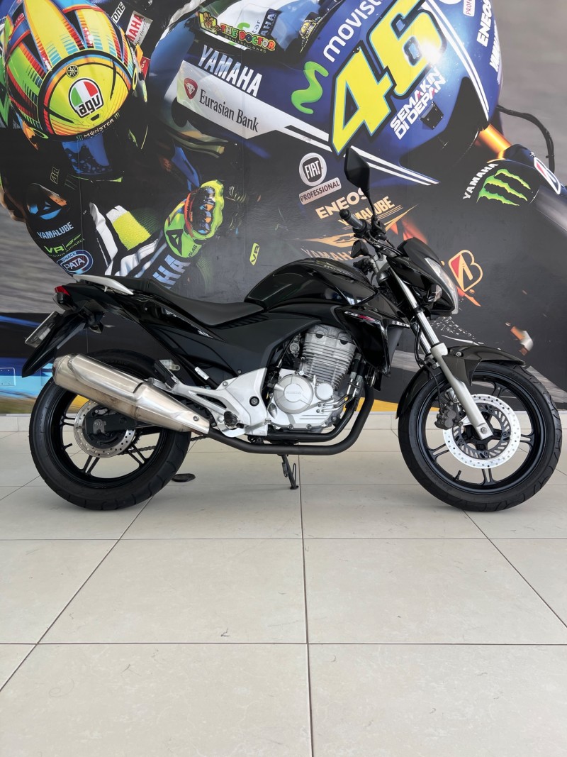 cb 300r abs 2013 passo fundo