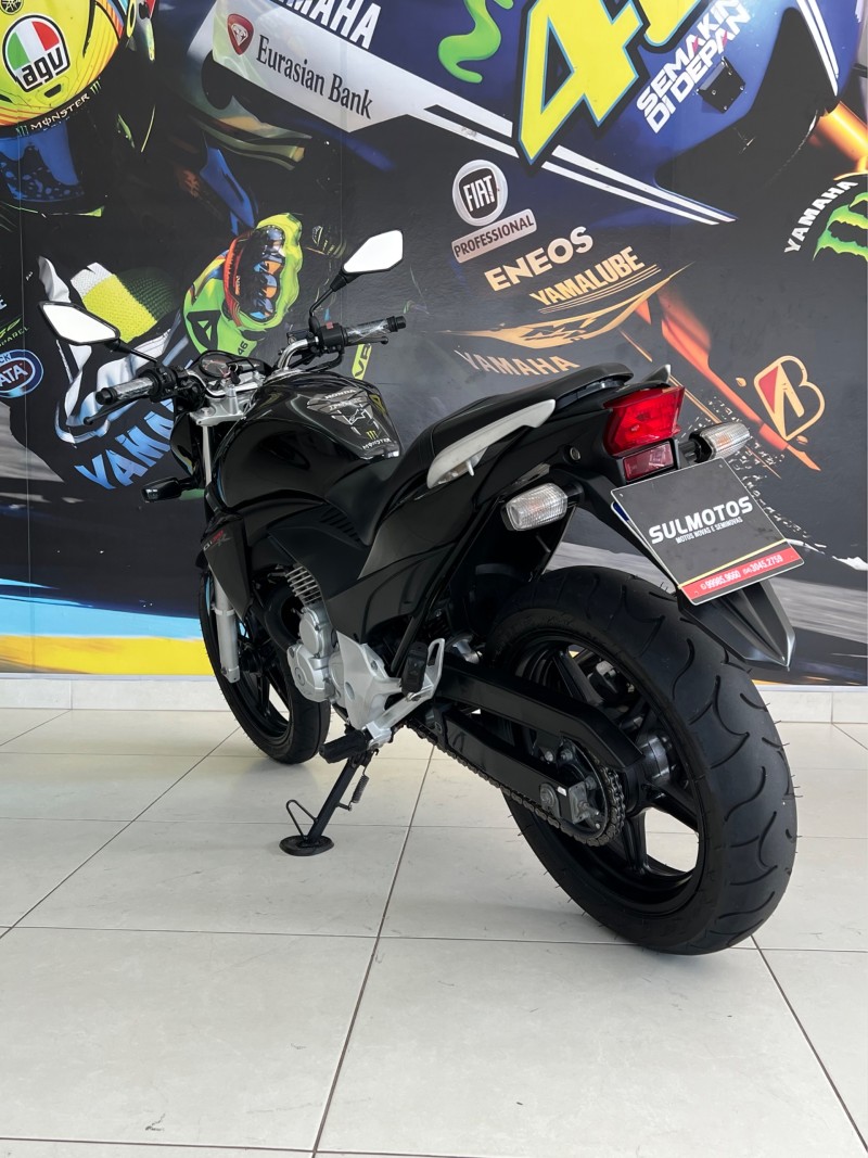 CB 300R ABS - 2013 - PASSO FUNDO