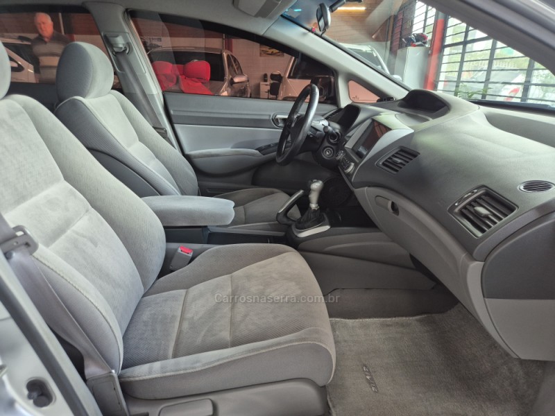 CIVIC 1.8 LXS 16V FLEX 4P MANUAL - 2010 - CAXIAS DO SUL
