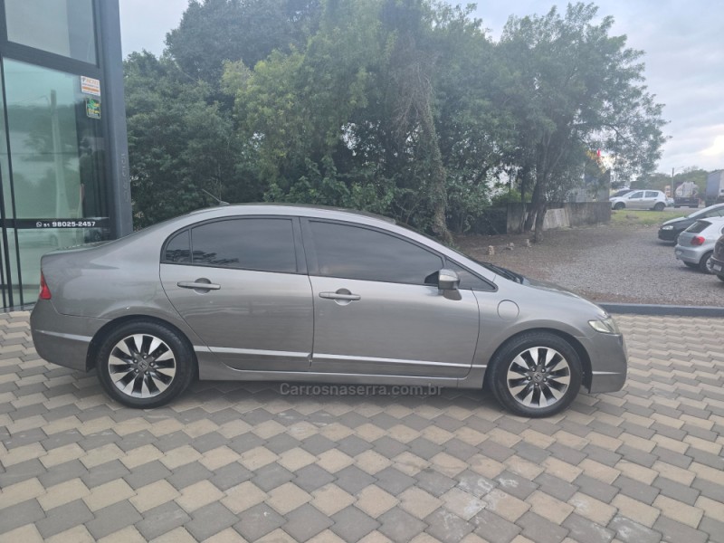 CIVIC  - 2010 - ENCANTADO