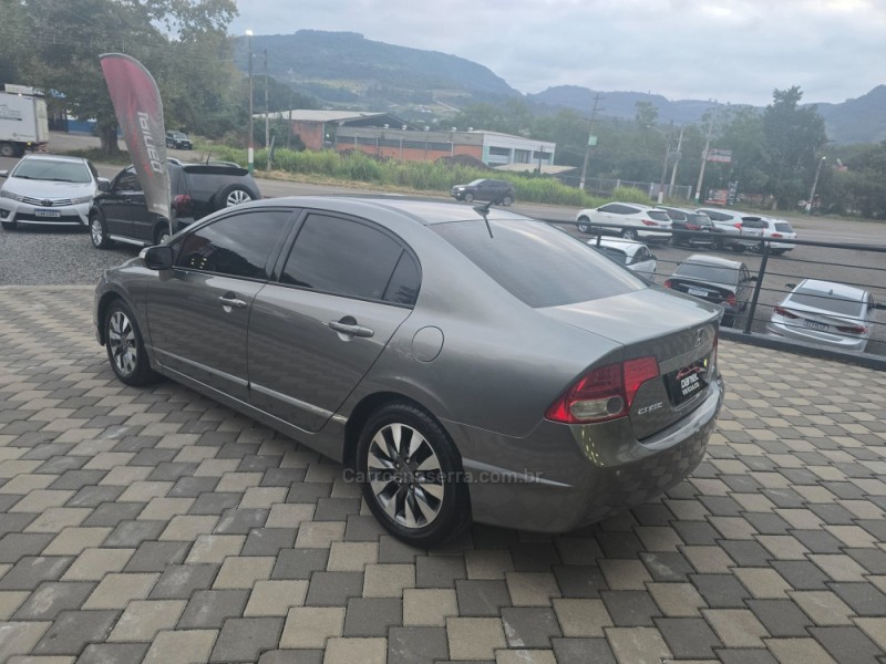 CIVIC  - 2010 - ENCANTADO