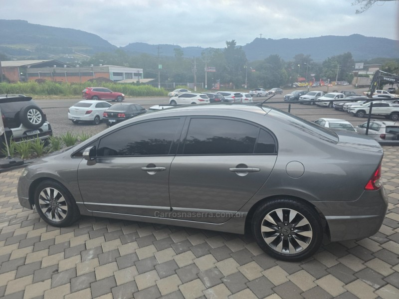 CIVIC  - 2010 - ENCANTADO