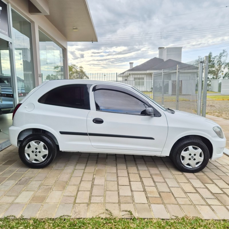 CELTA 1.0 MPFI LS 8V FLEX 2P MANUAL - 2013 - BENTO GONçALVES