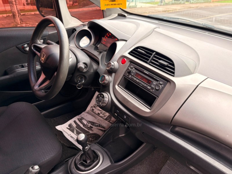 FIT 1.4 LX 16V FLEX 4P MANUAL - 2009 - ESTâNCIA VELHA