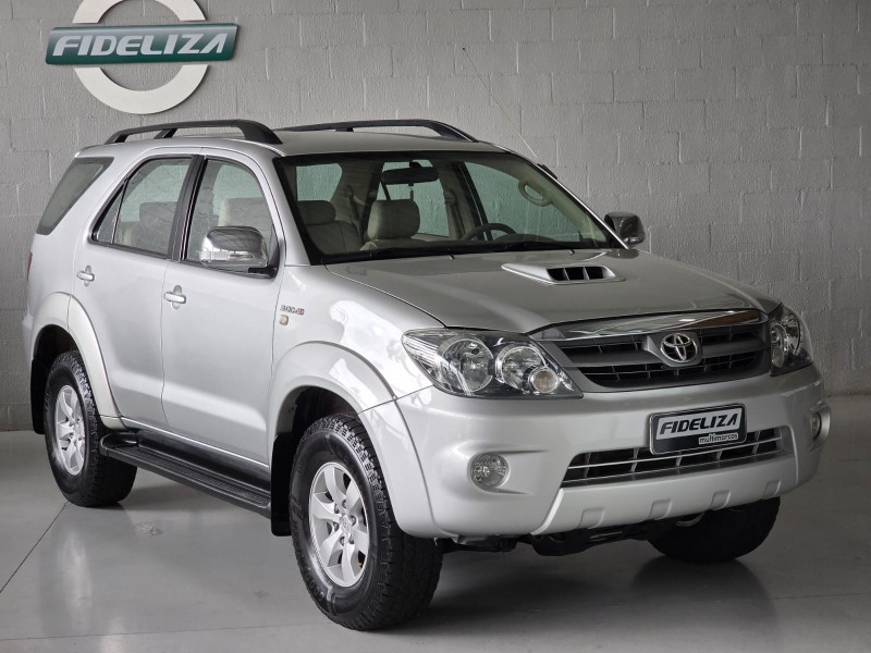 HILUX SW4 3.0 SRV 4X4 16V TURBO INTERCOOLER DIESEL 4P AUTOMÁTICO - 2006 - FARROUPILHA