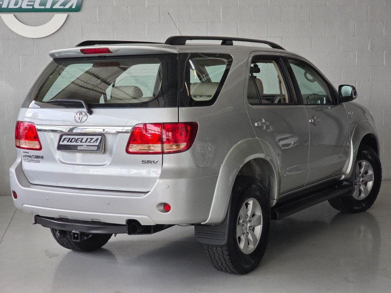 HILUX SW4 3.0 SRV 4X4 16V TURBO INTERCOOLER DIESEL 4P AUTOMÁTICO - 2006 - FARROUPILHA