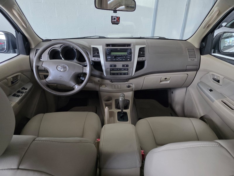 HILUX SW4 3.0 SRV 4X4 16V TURBO INTERCOOLER DIESEL 4P AUTOMÁTICO - 2006 - FARROUPILHA