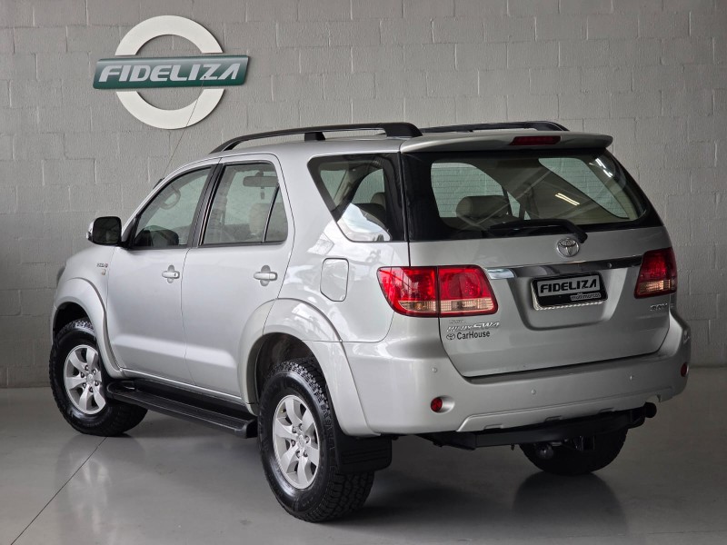 HILUX SW4 3.0 SRV 4X4 16V TURBO INTERCOOLER DIESEL 4P AUTOMÁTICO - 2006 - FARROUPILHA
