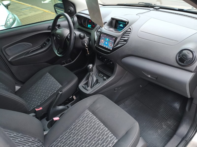 KA + 1.5 SE PLUS 16V FLEX 4P MANUAL - 2015 - BOM PRINCíPIO