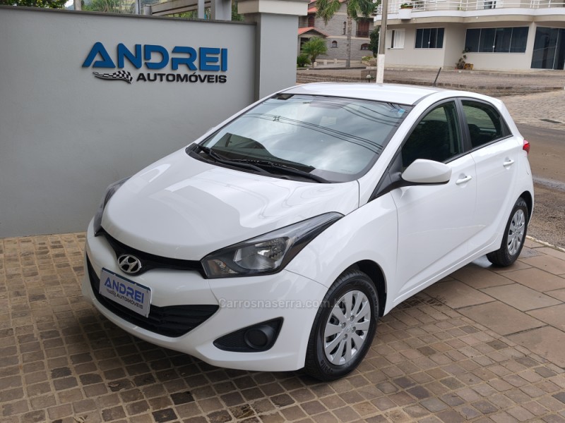 HB20 1.6 COMFORT 16V FLEX 4P MANUAL - 2015 - SERAFINA CORRêA