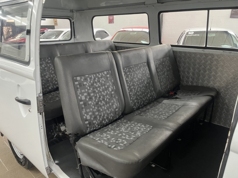 KOMBI 1.6 MI FURGÃO 8V GASOLINA 3P MANUAL - 2000 - CAXIAS DO SUL
