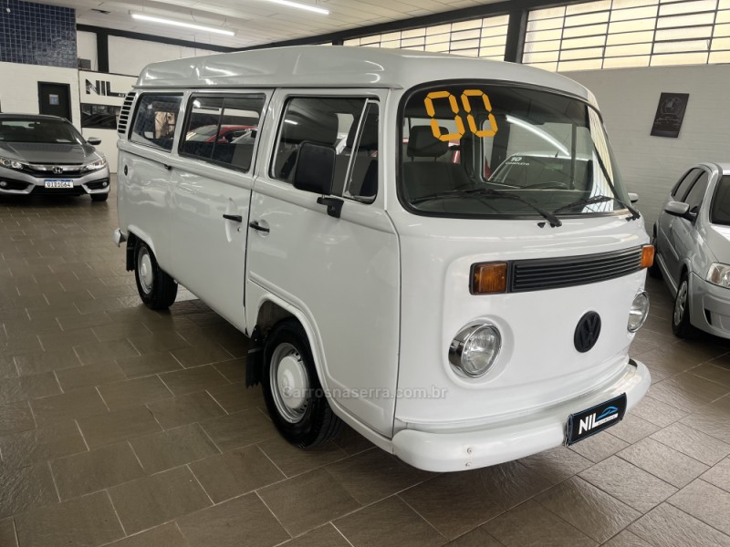 KOMBI 1.6 MI FURGÃO 8V GASOLINA 3P MANUAL - 2000 - CAXIAS DO SUL