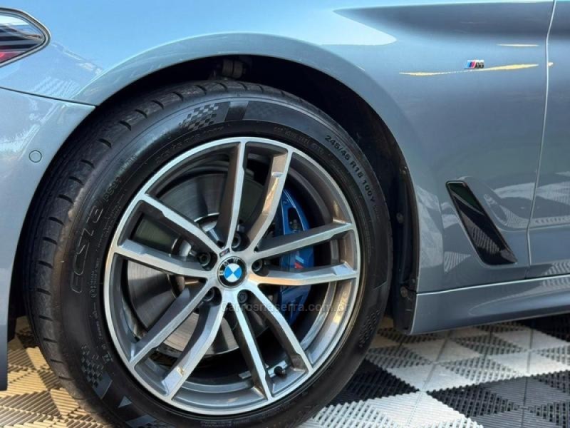 530I 2.0 M SPORT 16V TURBO GASOLINA 4P AUTOMÁTICO - 2018 - CANOAS