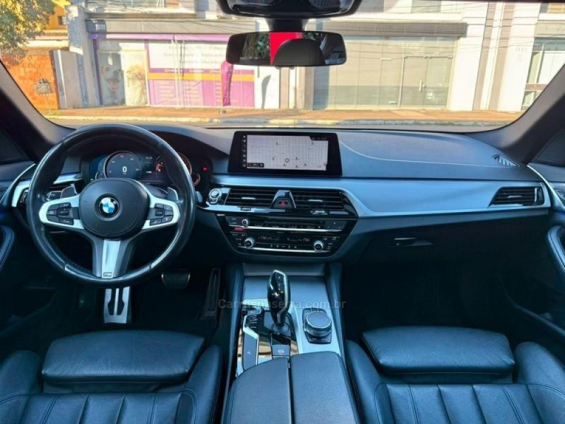 530I 2.0 M SPORT 16V TURBO GASOLINA 4P AUTOMÁTICO - 2018 - CANOAS