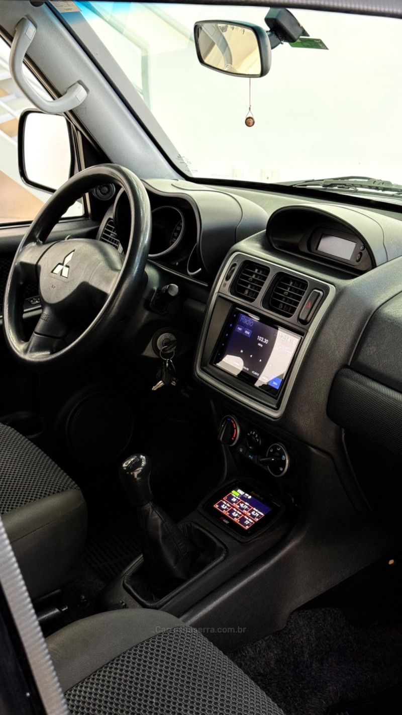 PAJERO TR4 2.0 4X4 16V 140CV FLEX 4P MANUAL - 2012 - BENTO GONçALVES
