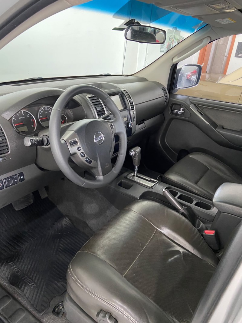 FRONTIER 2.5 SL 4X4 CD TURBO ELETRONIC DIESEL 4P AUTOMÁTICO - 2016 - FARROUPILHA