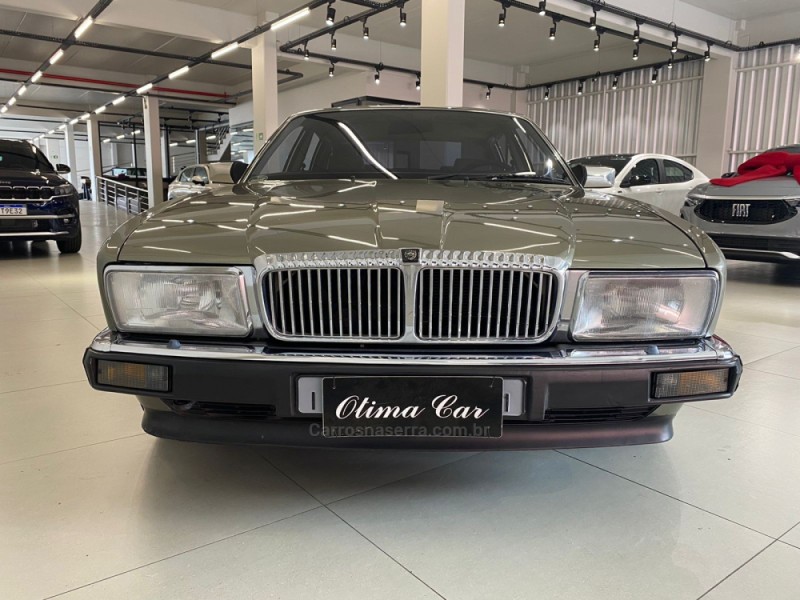 DAIMLER 3.6 V6 XJ40 GASOLINA 4P AUTOMÁTICO - 1987 - FLORES DA CUNHA