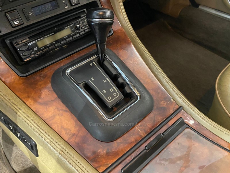 DAIMLER 3.6 V6 XJ40 GASOLINA 4P AUTOMÁTICO - 1987 - FLORES DA CUNHA