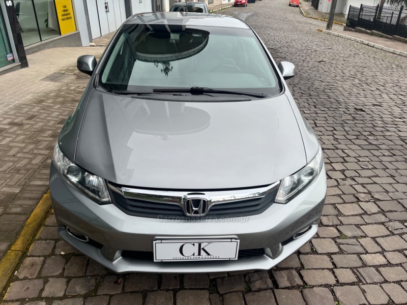 CIVIC 1.8 LXS 16V FLEX 4P AUTOMÁTICO - 2014 - VERANóPOLIS