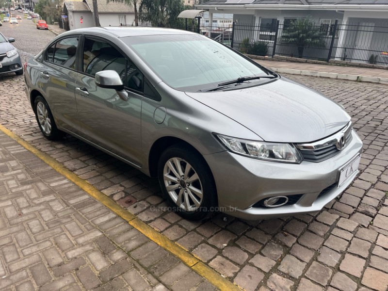 CIVIC 1.8 LXS 16V FLEX 4P AUTOMÁTICO - 2014 - VERANóPOLIS