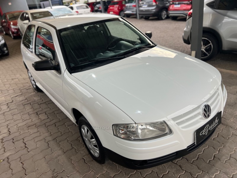 GOL 1.0 MI CITY 8V FLEX 2P MANUAL G.IV - 2009 - BOM PRINCíPIO