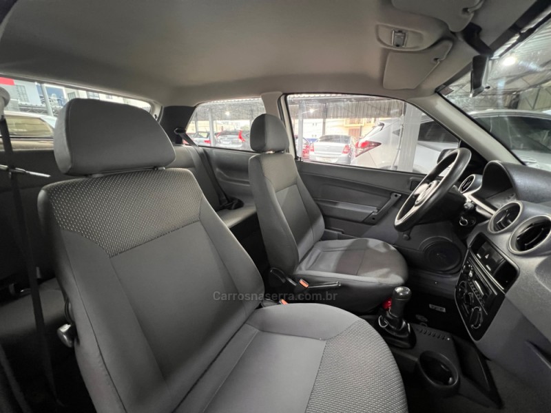 GOL 1.0 MI CITY 8V FLEX 2P MANUAL G.IV - 2009 - BOM PRINCíPIO