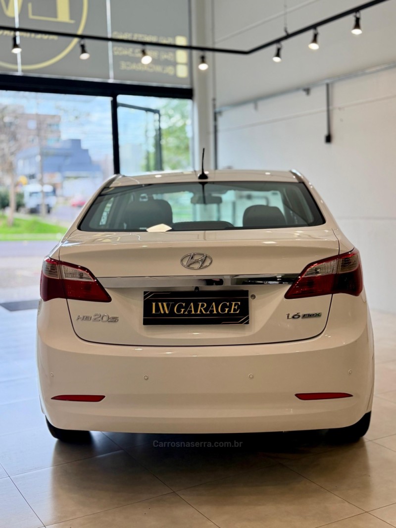 HB20 1.6 COMFORT 16V FLEX 4P MANUAL - 2015 - BENTO GONçALVES
