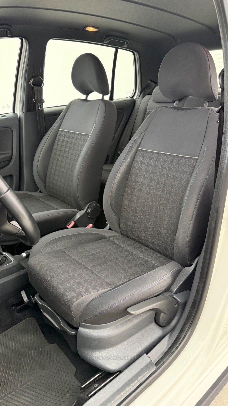 FOX 1.0 MPI TRACK 12V FLEX 4P MANUAL - 2017 - BENTO GONçALVES