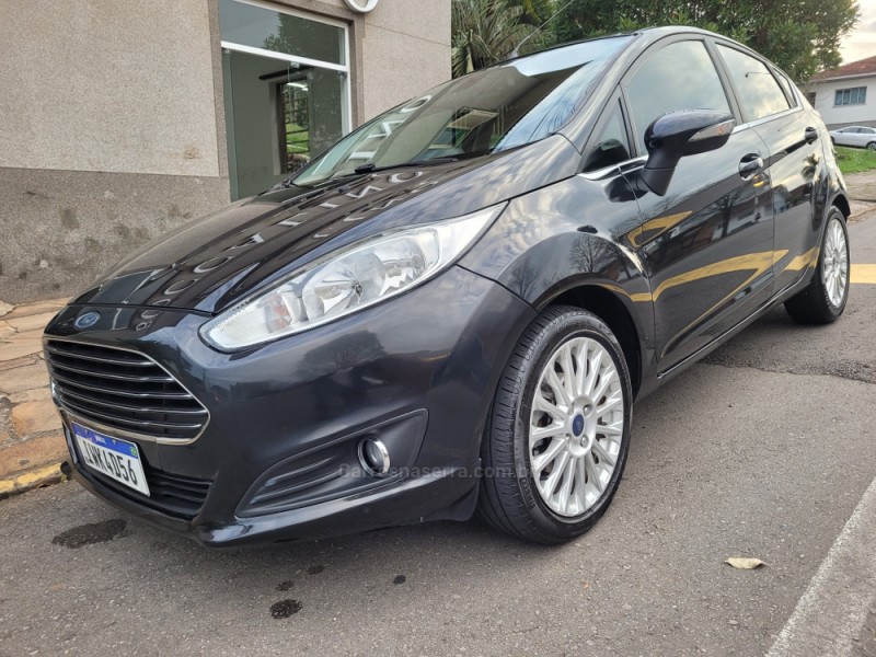 FIESTA 1.6 TITANIUM PLUS HATCH 16V FLEX 4P AUTOMÁTICO - 2015 - FLORES DA CUNHA