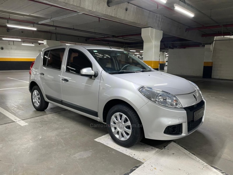 sandero 1.6 privilege 8v flex 4p automatico 2012 caxias do sul