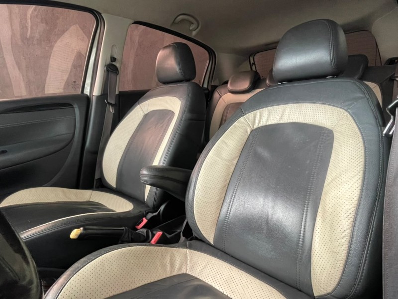 PUNTO 1.6 ESSENCE 16V FLEX 4P AUTOMATIZADO - 2013 - CAXIAS DO SUL