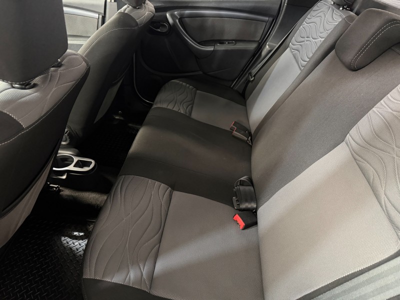 DUSTER 2.0 DYNAMIQUE 4X2 16V FLEX 4P AUTOMÁTICO - 2014 - CAXIAS DO SUL