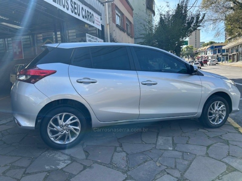 YARIS 1.5 XS 16V FLEX 4P AUTOMÁTICO - 2023 - CAXIAS DO SUL
