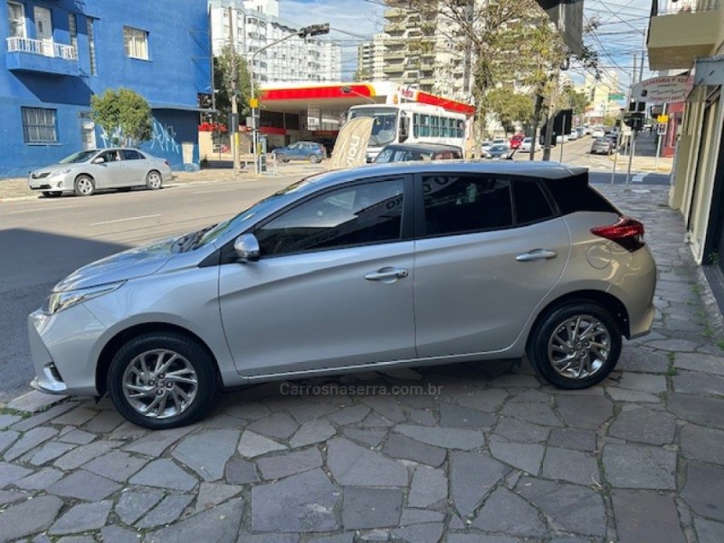 YARIS 1.5 XS 16V FLEX 4P AUTOMÁTICO - 2023 - CAXIAS DO SUL