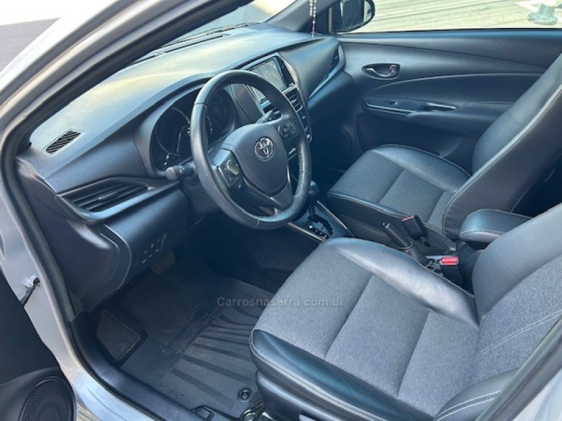 YARIS 1.5 XS 16V FLEX 4P AUTOMÁTICO - 2023 - CAXIAS DO SUL