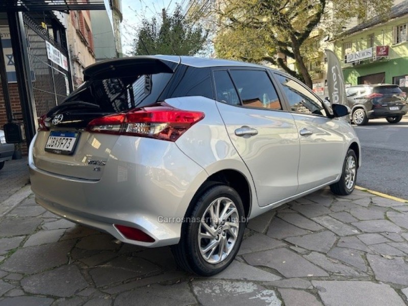 YARIS 1.5 XS 16V FLEX 4P AUTOMÁTICO - 2023 - CAXIAS DO SUL