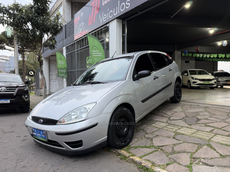 FOCUS 1.6 8V FLEX 4P MANUAL - 2009 - BENTO GONçALVES