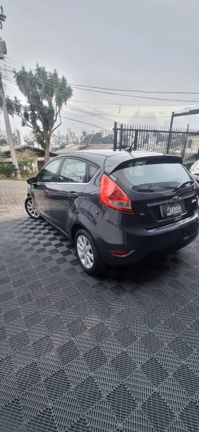 FIESTA 1.6 SE HATCH 16V FLEX 4P MANUAL - 2013 - CAXIAS DO SUL