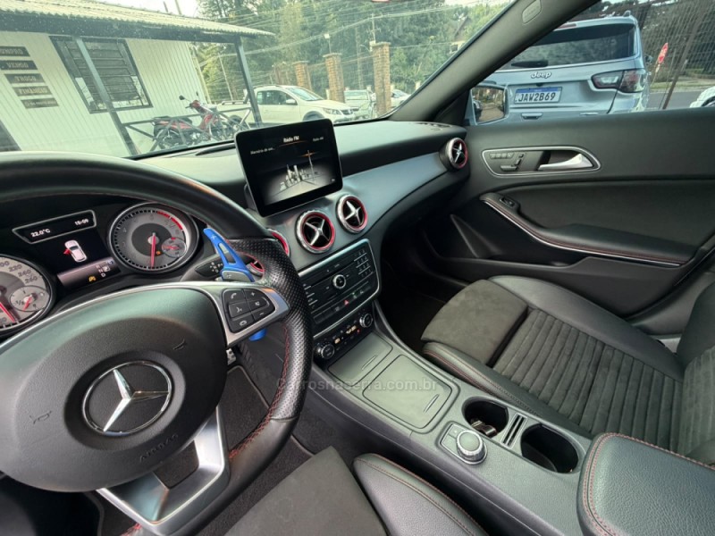 GLA 250 2.0 16V TURBO GASOLINA ENDURO 4P AUTOMÁTICO - 2017 - CANELA