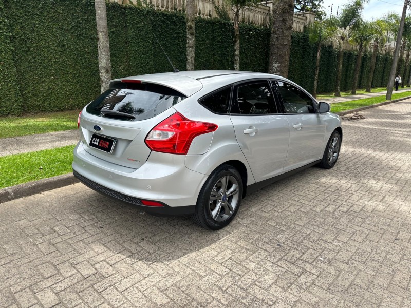 FOCUS 1.6 SE HATCH 16V FLEX 4P AUTOMÁTICO - 2015 - CAXIAS DO SUL