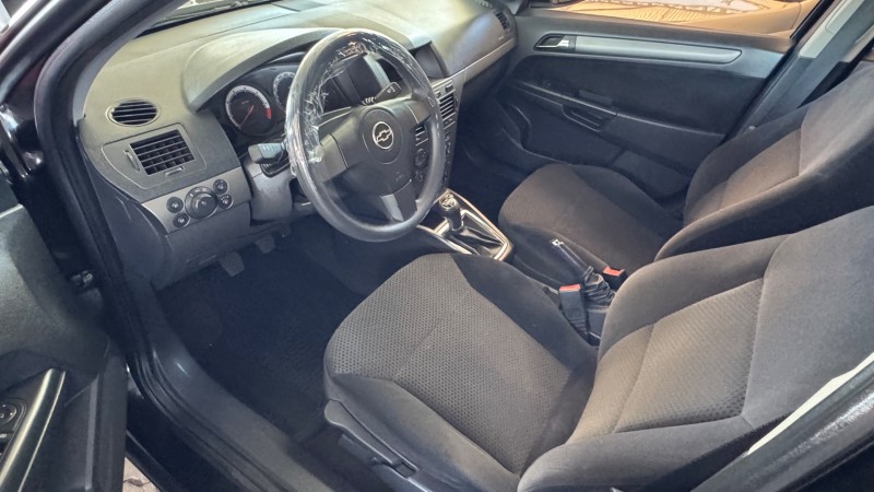 VECTRA 2.0 MPFI GT HATCH 8V FLEX 4P MANUAL - 2010 - CAXIAS DO SUL