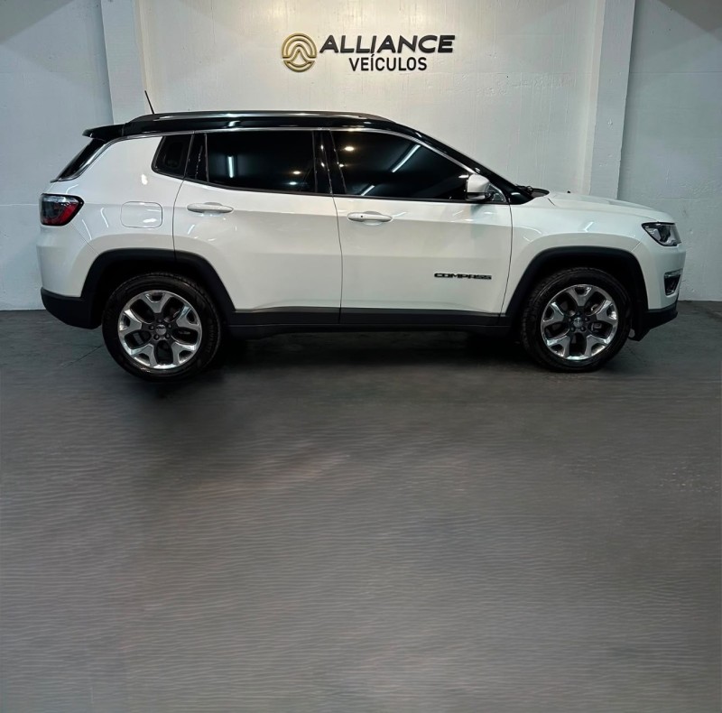 COMPASS 2.0 16V FLEX LIMITED AUTOMÁTICO - 2017 - CAXIAS DO SUL