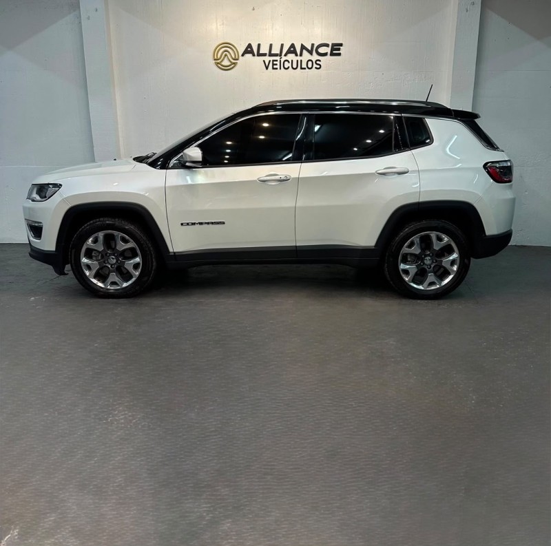 COMPASS 2.0 16V FLEX LIMITED AUTOMÁTICO - 2017 - CAXIAS DO SUL