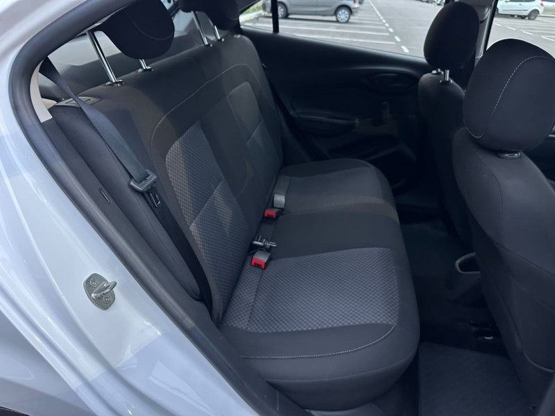 ONIX 1.4 MPFI LT 8V FLEX 4P MANUAL - 2017 - CAXIAS DO SUL