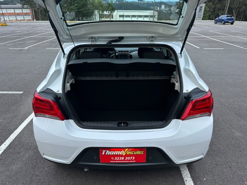 ONIX 1.4 MPFI LT 8V FLEX 4P MANUAL - 2017 - CAXIAS DO SUL