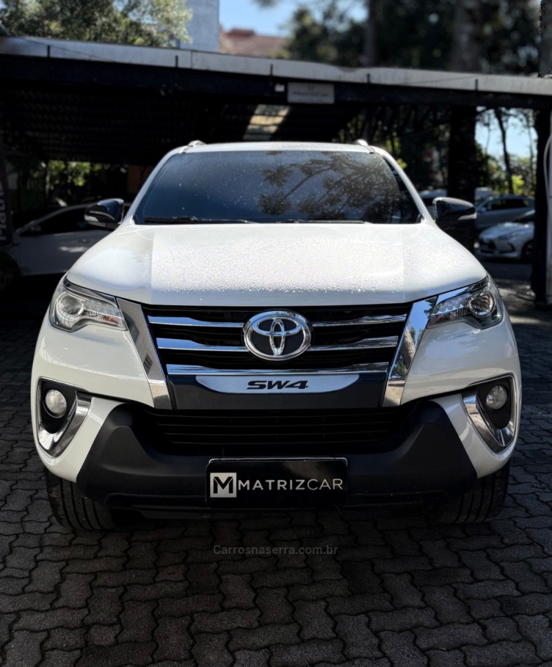 HILUX SW4 2.8 4X4 SRX PLATINUM TURBO DIESEL 4P AUTOMÁTICO - 2016 - CANELA