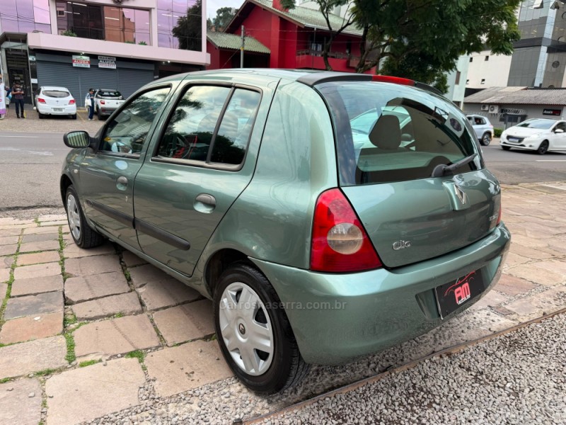 CLIO 1.0 EXPRESSION 16V GASOLINA 4P MANUAL - 2006 - CAXIAS DO SUL