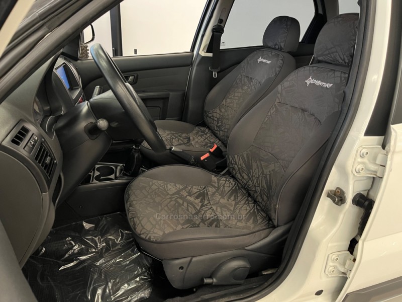 PALIO 1.8 MPI ADVENTURE LOCKER WEEKEND 8V FLEX 4P MANUAL - 2010 - VACARIA
