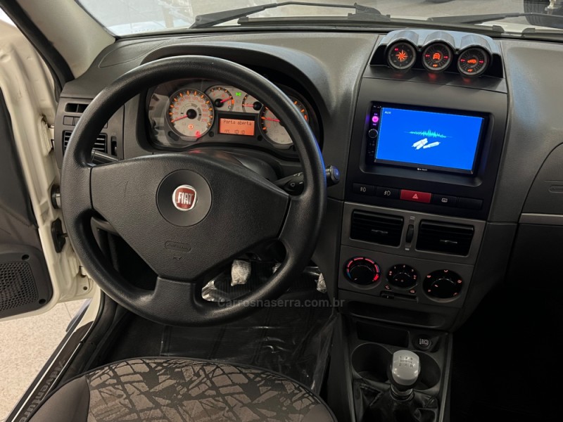 PALIO 1.8 MPI ADVENTURE LOCKER WEEKEND 8V FLEX 4P MANUAL - 2010 - VACARIA